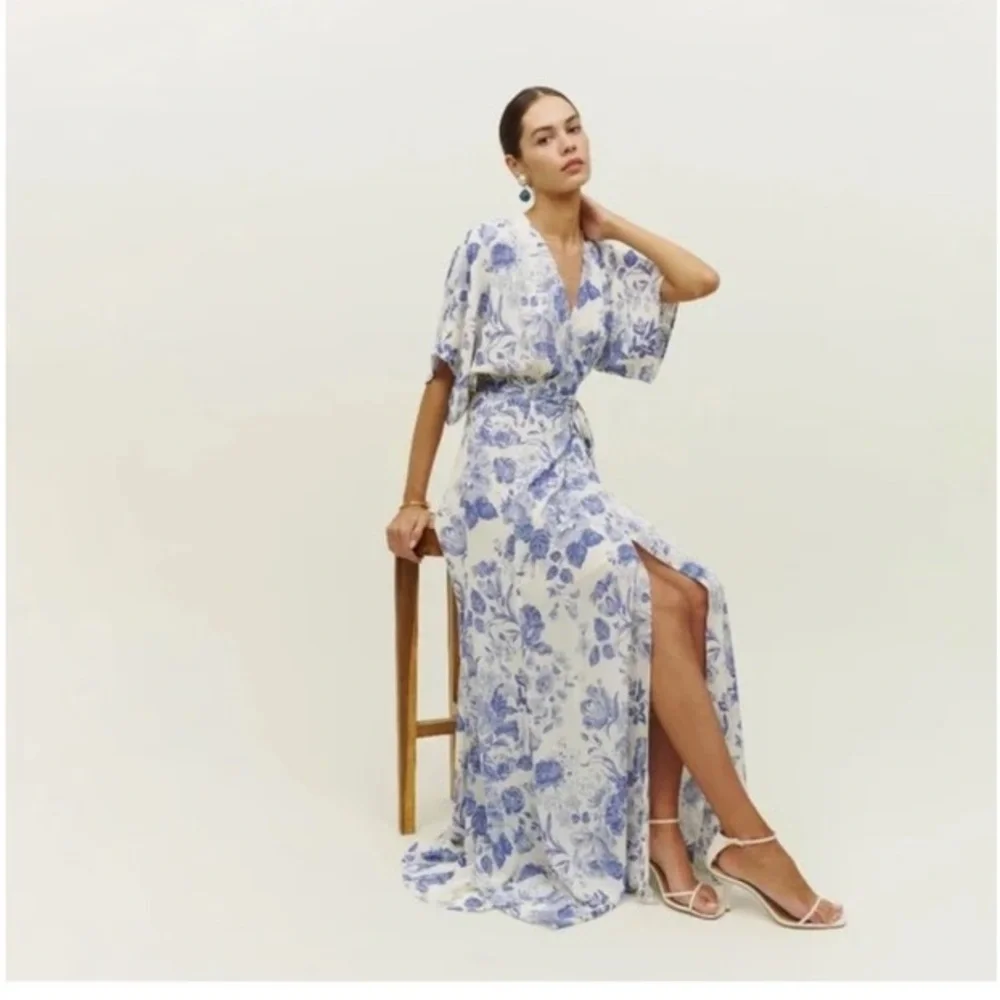 Reformation White and Blue Floral Maxi Dress Medium - Picture 4 of 9